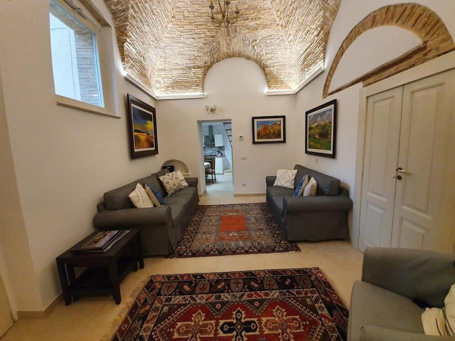 Casa Santa Maria - Beautifully Restored House In Centro Storico Irsina Basilicata Puglia Kültér fotó