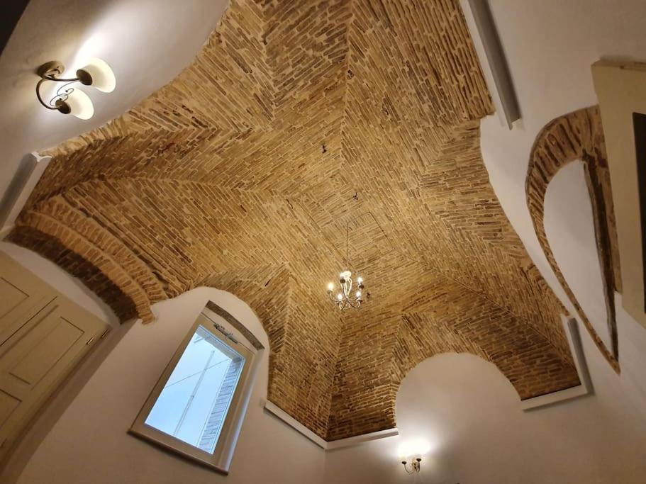 Casa Santa Maria - Beautifully Restored House In Centro Storico Irsina Basilicata Puglia Kültér fotó